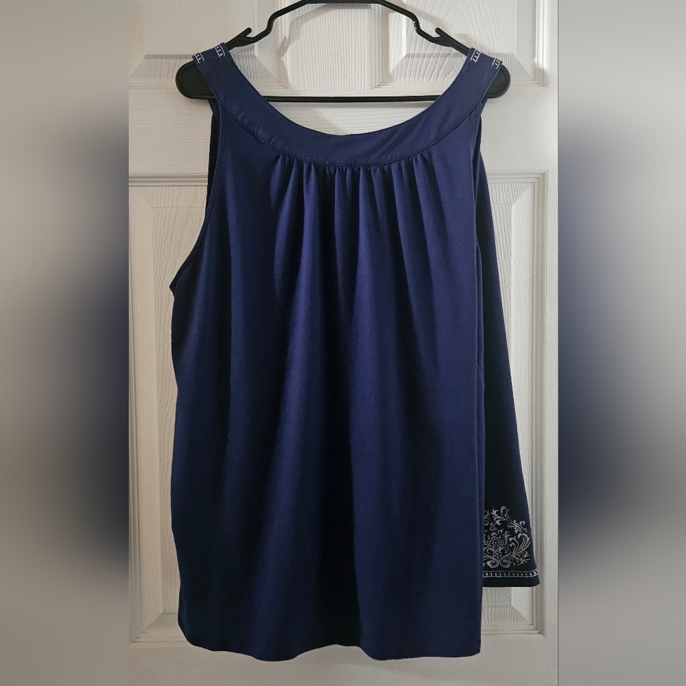 Susan Bristol Woman Sleeveless Top - Picture 2 of 4